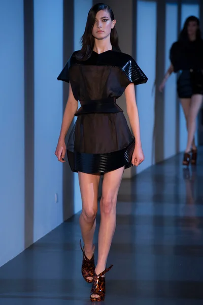 Look 25